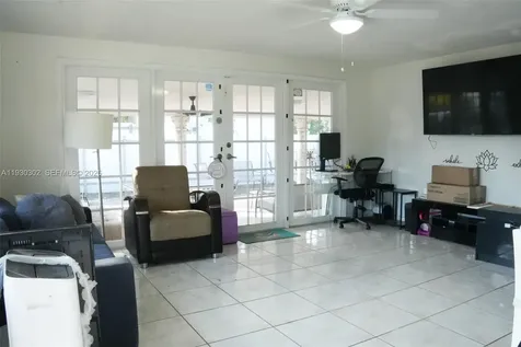 2955 NW 102nd Street Miami FL 33147