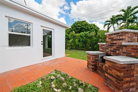12030 SW 29th Terrace Miami FL 33175