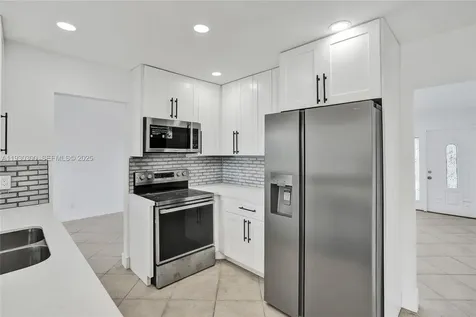5810 NW 81st Avenue Tamarac FL 33321