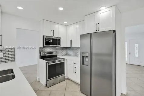 5810 NW 81st Avenue Tamarac FL 33321