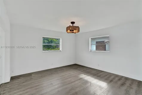5810 NW 81st Avenue Tamarac FL 33321