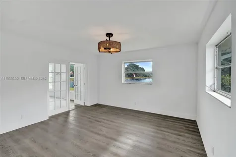 5810 NW 81st Avenue Tamarac FL 33321