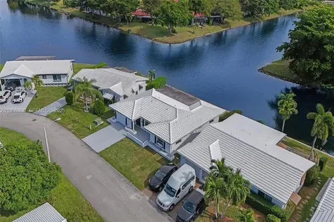 5810 NW 81st Avenue Tamarac FL 33321