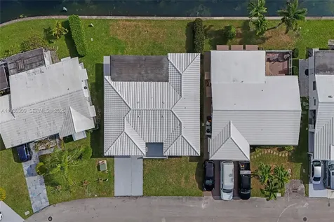 5810 NW 81st Avenue Tamarac FL 33321