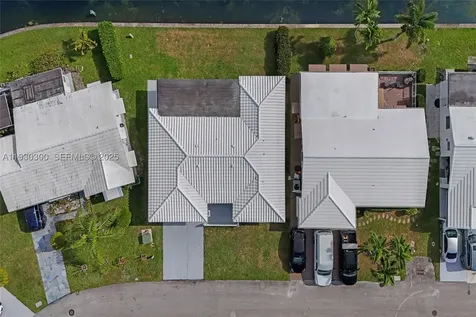 5810 NW 81st Avenue Tamarac FL 33321