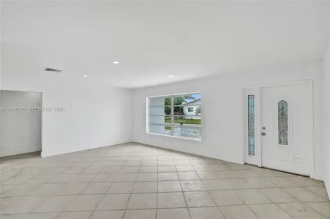 5810 NW 81st Avenue Tamarac FL 33321