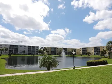 324 SE 10th Street Dania Beach FL 33004