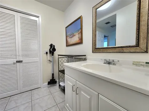 3505 S Ocean Drive Hollywood FL 33019