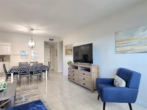 3505 S Ocean Drive Hollywood FL 33019