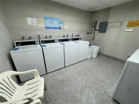 677 SW 9th Avenue Miami FL 33130