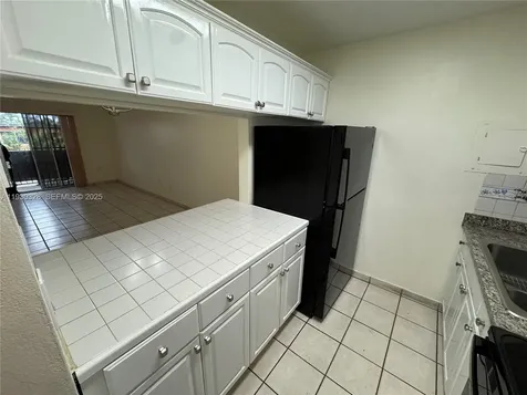 677 SW 9th Avenue Miami FL 33130