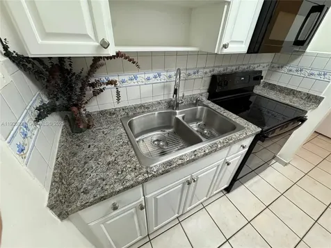 677 SW 9th Avenue Miami FL 33130