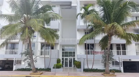 7832 Collins Avenue Miami Beach FL 33141
