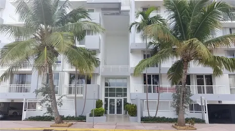 7832 Collins Avenue Miami Beach FL 33141