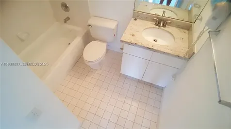7832 Collins Avenue Miami Beach FL 33141
