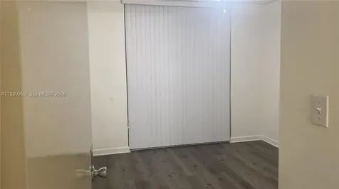 7832 Collins Avenue Miami Beach FL 33141