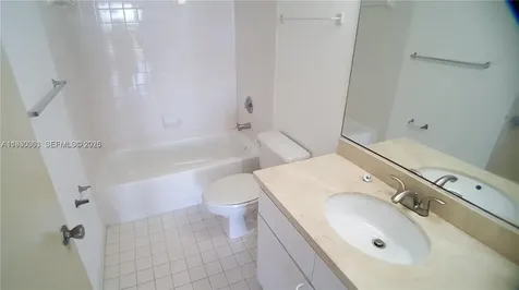 7832 Collins Avenue Miami Beach FL 33141