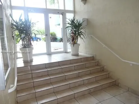 7832 Collins Avenue Miami Beach FL 33141