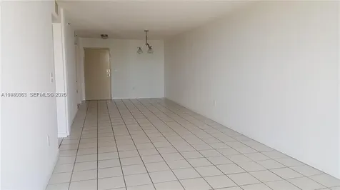 7832 Collins Avenue Miami Beach FL 33141
