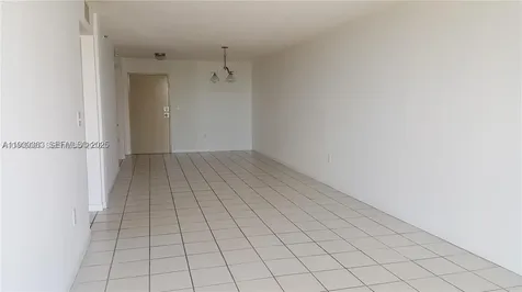 7832 Collins Avenue Miami Beach FL 33141