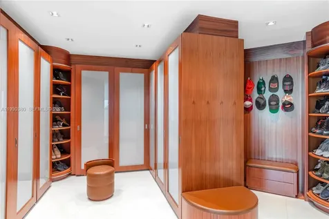 1643 Brickell Avenue Miami FL 33129
