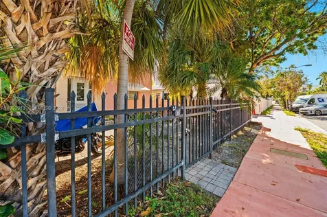 1335 Drexel Avenue Miami Beach FL 33139