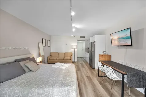 19201 Collins Avenue North Miami Beach FL 33160