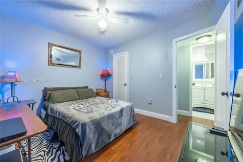 2811 N Pine Island Road Sunrise FL 33322