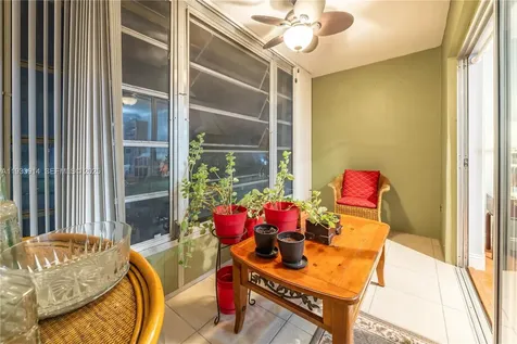 2811 N Pine Island Road Sunrise FL 33322