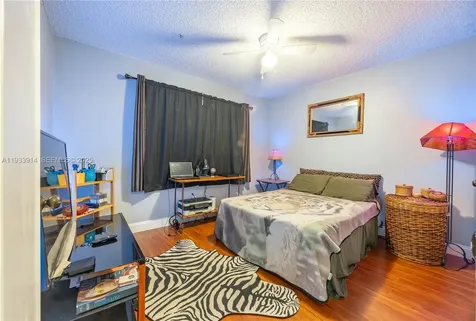 2811 N Pine Island Road Sunrise FL 33322