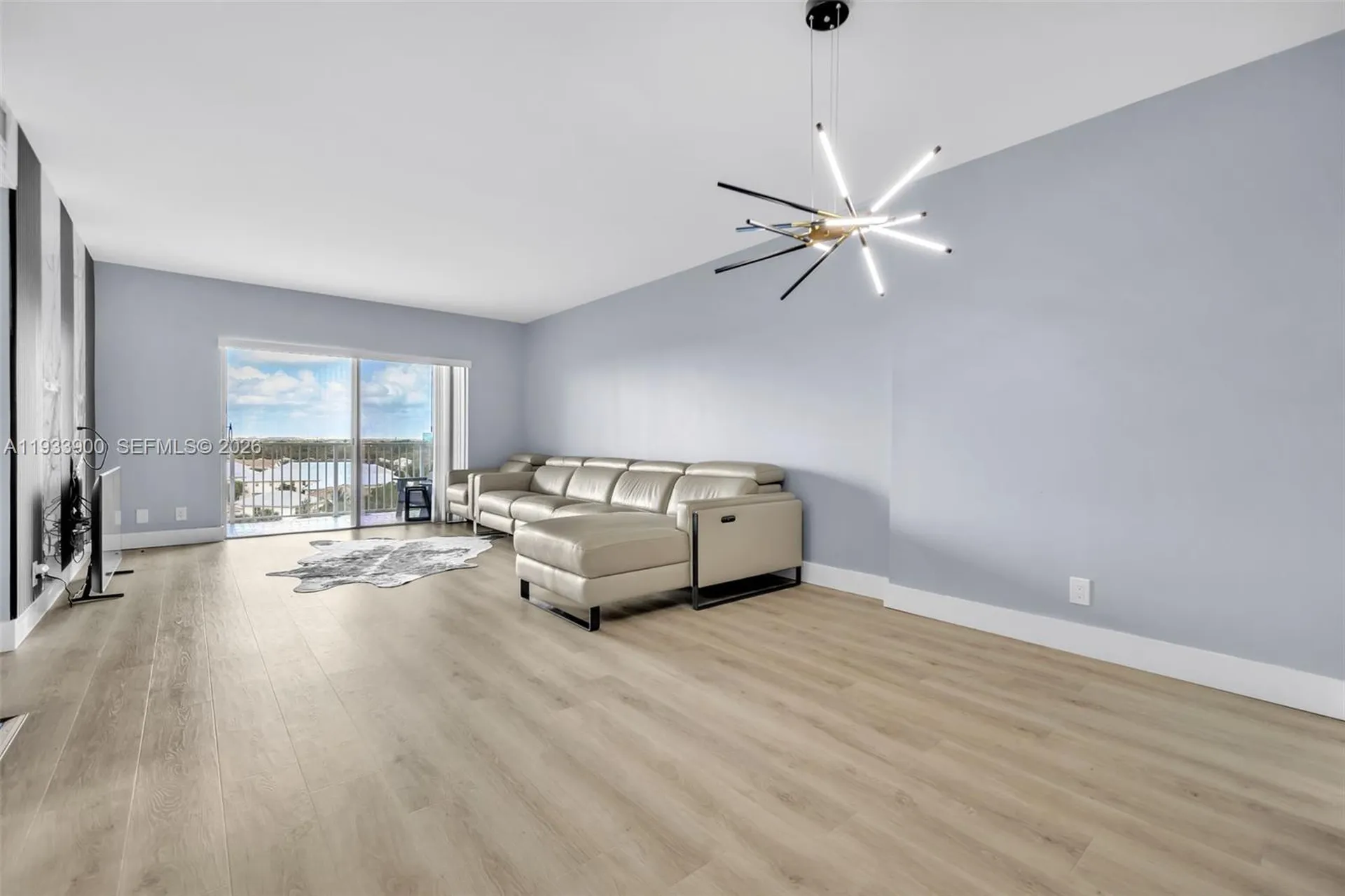 4200 Hillcrest Drive Hollywood FL 33021