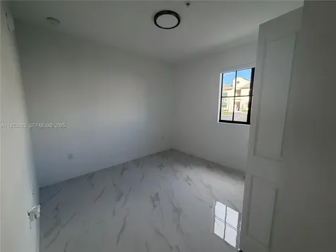 2308 E 4th Avenue Hialeah FL 33013