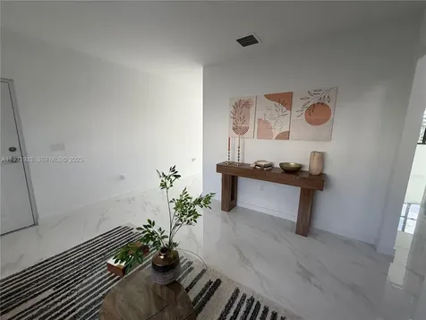 2308 E 4th Avenue Hialeah FL 33013