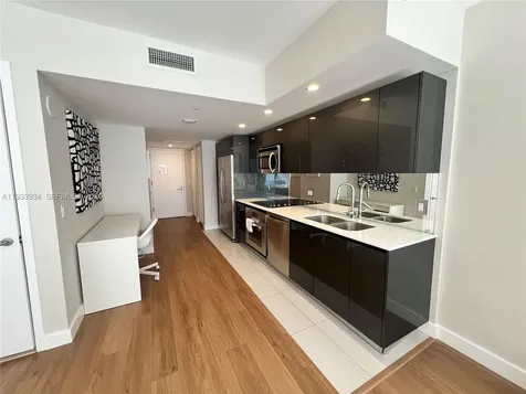 31 SE 6th Street Miami FL 33131