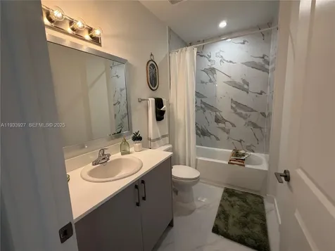 2308 E 4th Avenue Hialeah FL 33013