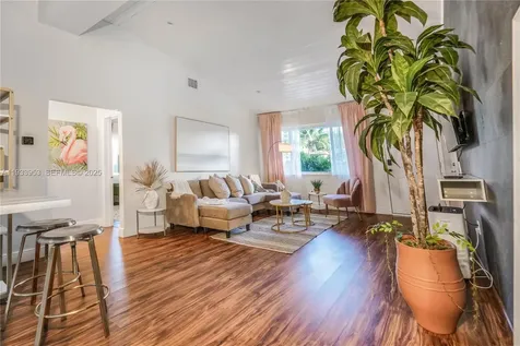 65 NW 116th Street Miami FL 33168