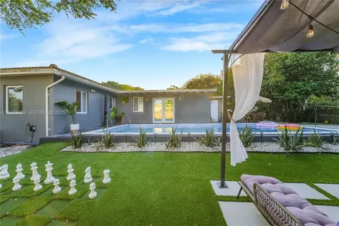 65 NW 116th Street Miami FL 33168