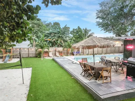 65 NW 116th Street Miami FL 33168