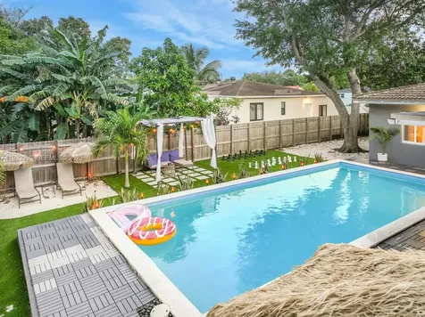 65 NW 116th Street Miami FL 33168