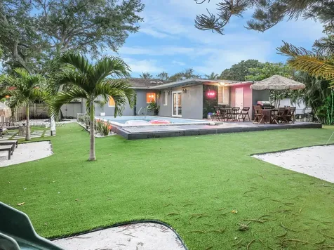 65 NW 116th Street Miami FL 33168