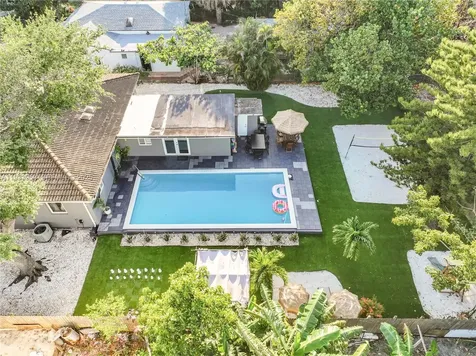 65 NW 116th Street Miami FL 33168