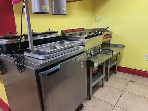 2610 N Dixie Highway Wilton Manors FL 33334