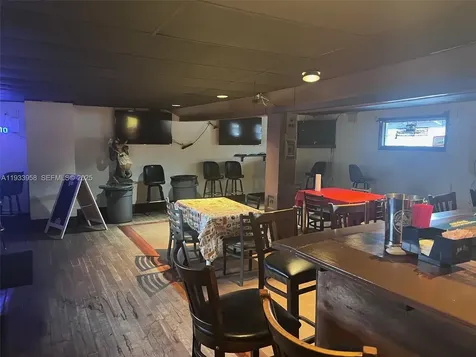 2610 N Dixie Highway Wilton Manors FL 33334