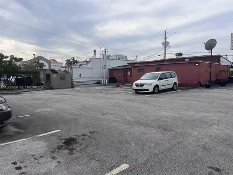 2610 N Dixie Highway Wilton Manors FL 33334