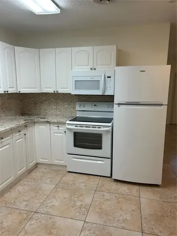 208 SW 11th Street Fort Lauderdale FL 33315