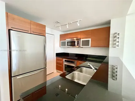 253 NE 2nd Street Miami FL 33132