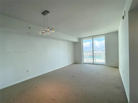 253 NE 2nd Street Miami FL 33132