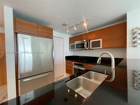 253 NE 2nd Street Miami FL 33132