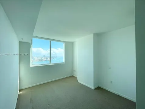 253 NE 2nd Street Miami FL 33132