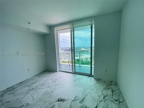 253 NE 2nd Street Miami FL 33132